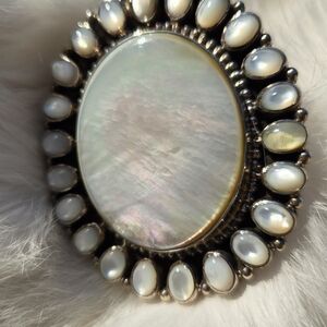 Elegant Silver and White Pearl